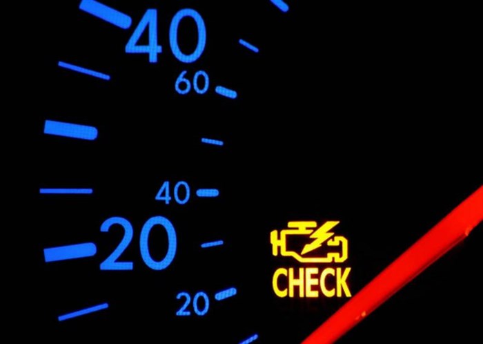 Лампочка Check Engine