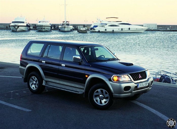 mitsubishi pajero sport 1999