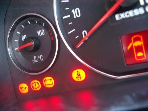 Ауди Горит Восклицательный Знак в Круге а6 • Информационные значки